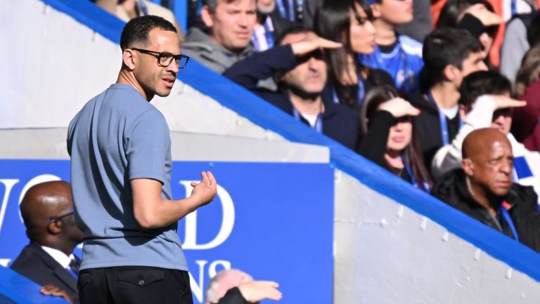 Παρί FC: Αναλαμβάνει ο Ροσενιόρ! 