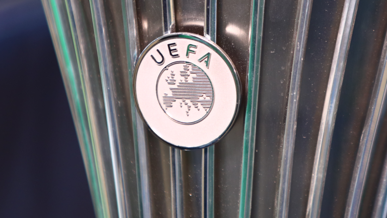 ΑΕΚ: Πρόστιμο από UEFA λόγω Cost Control