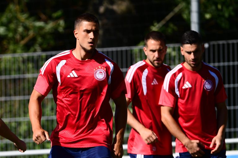 Ολυμπιακός: Ο Σμαΐλοβιτς… έπιασε δουλειά, επέστρεψε ο Μασούρας