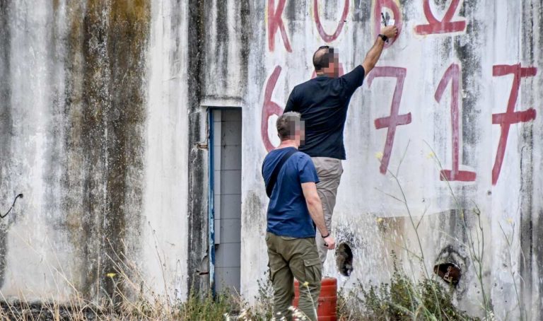 Διώξη για απόπειρα ανθρωποκτονίας στους αστυνομικούς που πυροβόλησαν τον 20χρονο στο Άργος, βρέθηκαν 13 κάλυκες στο σημείο