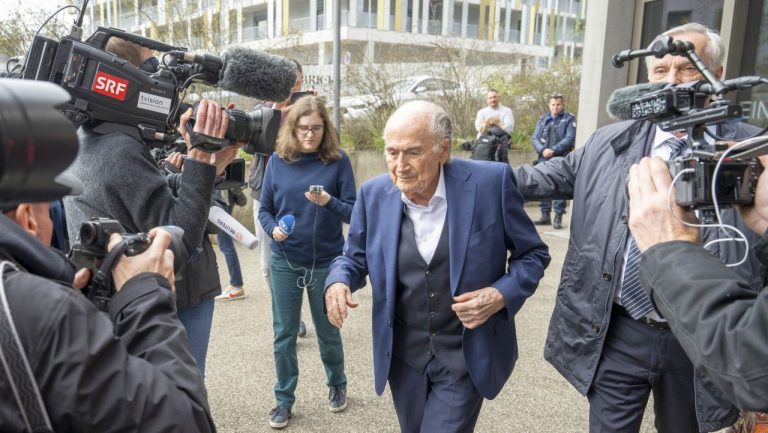 FIFA: Αιχμές του Μπλάτερ στον Ινφαντίνο