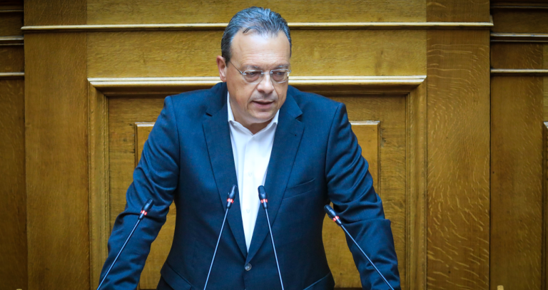 Ραγδαίες εξελίξεις: Παραιτήθηκε ο Σωκράτης Φάμελλος από πρόεδρος του ΣΥΡΙΖΑ