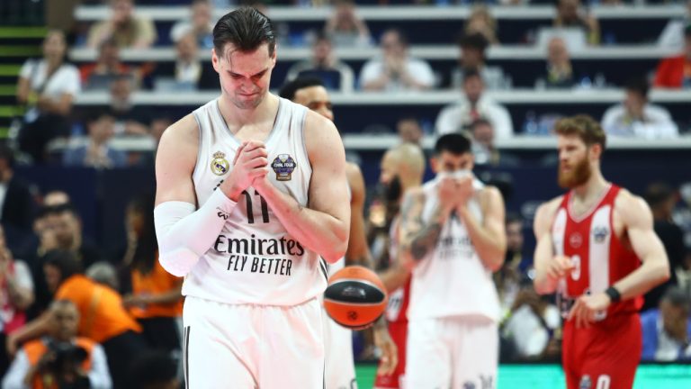 Χεζόνια εδώ, Χεζόνια εκεί, Χεζόνια που; – «Η Ρεάλ δεν τον αποδεσμεύει!»