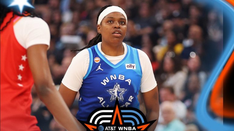 Η Τζόουνς MVP στο All-Star Game του WNBA!