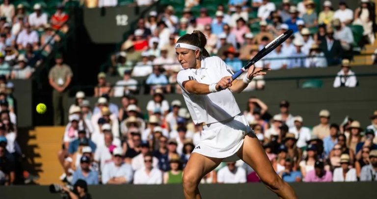 Η Μούχοβα έσωσε match point και απέκλεισε τη Γκοφ στα ημιτελικά του Wimbledon