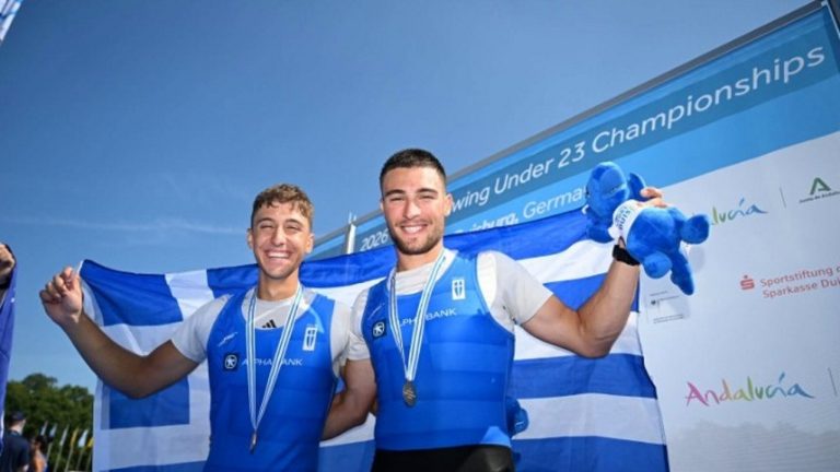 Δύο χρυσά μετάλλια για τα ελληνικά «κουπιά»!