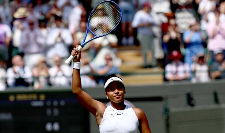 Στα προημιτελικά του Wimbledon η Οσάκα, σπουδαία νίκη επί της Σαμπαλένκα