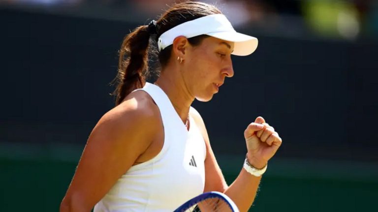 Wimbledon: Αγχώθηκε η Πεγκούλα αλλά νίκησε την Γιόβιτς