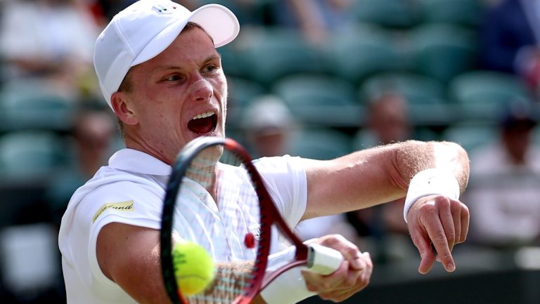 Wimbledon: Πρόκριση με πειστική εμφάνιση για τον Σίνερ!
