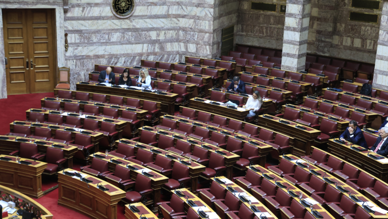 Ξεκίνησε ο κύκλος των αγωγών αποζημιώσεων ύψους 7,6 εκατ. ευρώ για τις τηλεφωνικές υποκλοπές