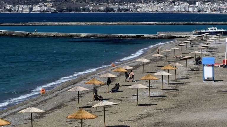 Πάτρα: 64χρονη δέχθηκε δάγκωμα από λαγοκέφαλο στον λαιμό!