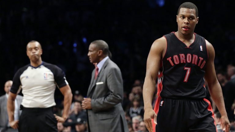 Τορόντο Ράπτορς: Στην οροφή της Scotiabank Arena η φανέλα με το No7 του Κάιλ Λάουρι