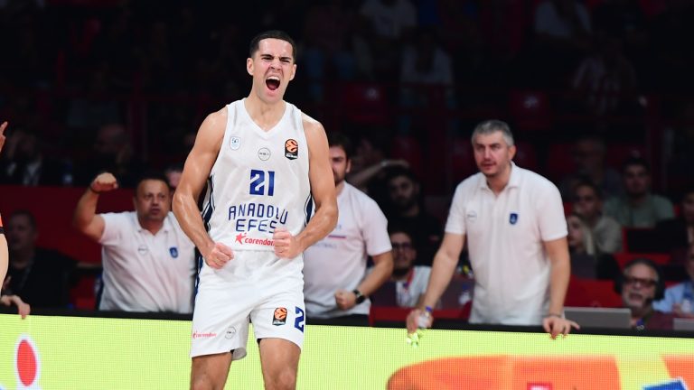 Στο μεταγραφικό «στόχαστρο» της ΑΕΚ ο Κόουλ Σουάιντερ!