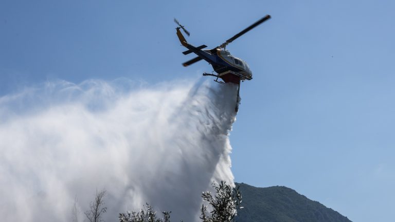 Στενή συνεργασία Αθήνας – Καΐρου: Η στήριξη της Αιγύπτου στην Ελλάδα μετά τις πυρκαγιές