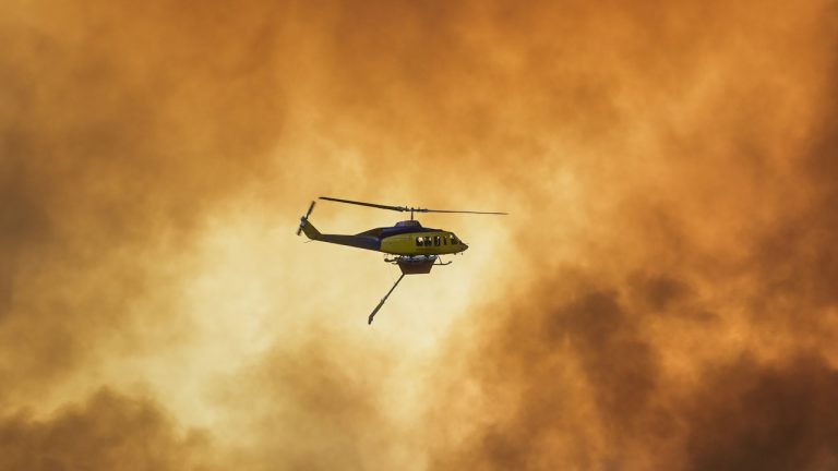 Σε κρίσιμη καμπή οι έρευνες για την τραγωδία στην Ψάθα – Στο μικροσκόπιο ο συντονισμός των εναέριων μέσων
