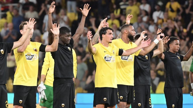 AEK TV: Η άλλη όψη της «τεσσάρας» επί της Athens Kallithea – Το παρασκήνιο του σόου των Βιτάλις και Γκατσίνοβιτς (video)