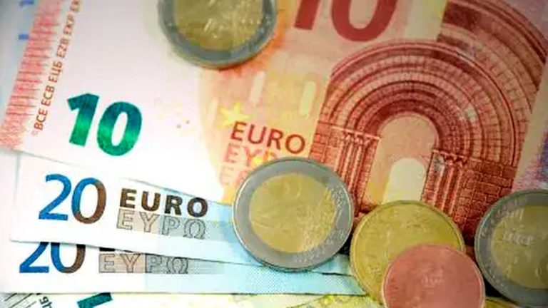 ΟΠΕΚΑ: Ποια επιδόματα θα καταβληθούν μέσα στον Αύγουστο
