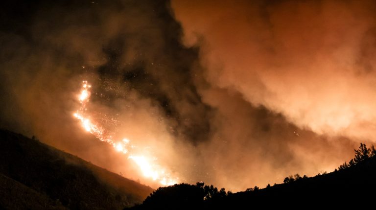 Μπαράζ συλλήψεων και προστίμων από την Πυροσβεστική σε Κορινθία και Λέσβο!