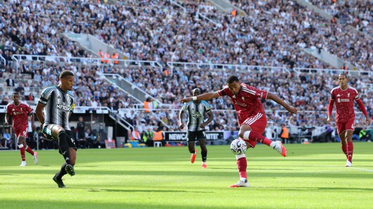Λίβερπουλ-Νότιγχαμ Φόρεστ 2-2: Βαθμός με Μουνιόθ στο 82′! (highlights)