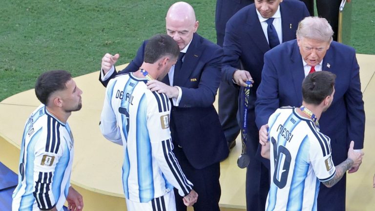 FIFA: Η Αργεντινή στηρίζει τον Ινφαντίνο (pic)