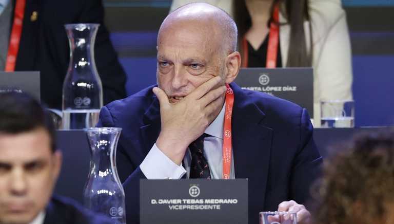 Τέμπας κατά Ινφαντίνο: «Δεν πρέπει να παραμείνει πρόεδρος της FIFA»