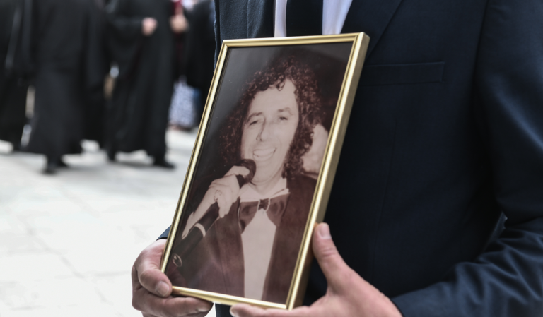 Ο Δήμος Αγίας Βαρβάρας αναλαμβάνει τα έξοδα της κηδείας του Δημήτρη Κόκοτα