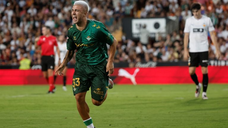 Βαλένθια-Μπέτις 0-1: Ο Γκαρθία «πάγωσε» το Μεστάγια στο 83’, αποδοκιμασίες για Κορμπεράν!
