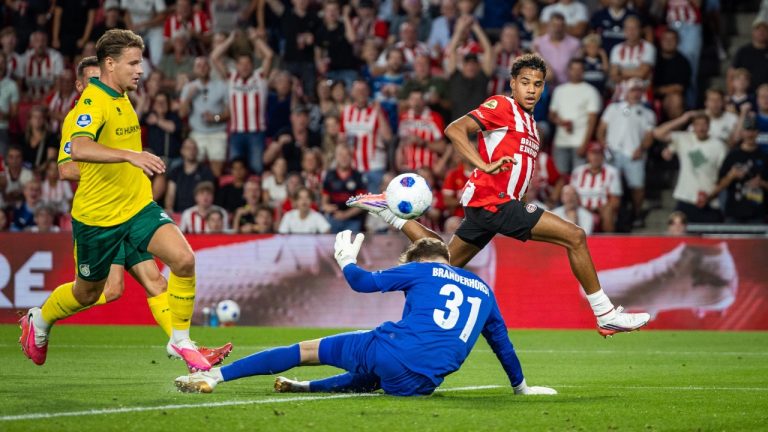 PSV – Φορτ. Σιτάρντ 2-2: Ισοπαλία μετά από 26 χρόνια (highlights)