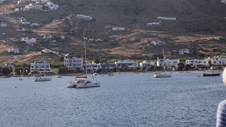 Σίφνος: Έπεσε ιδιωτικό ελικόπτερο – Τρεις νεκροί