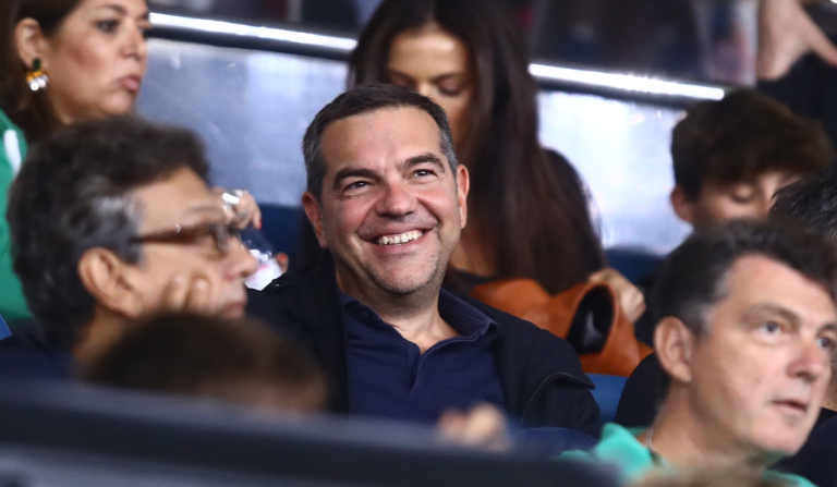 Στον «αέρα» το πρώτο πολιτικό ντοκιμαντέρ της ΕΛ.Α.Σ: «Πιστεύω στη διάκριση της Αριστεράς με την Δεξιά» λέει ο Τσίπρας, δείτε βίντεο