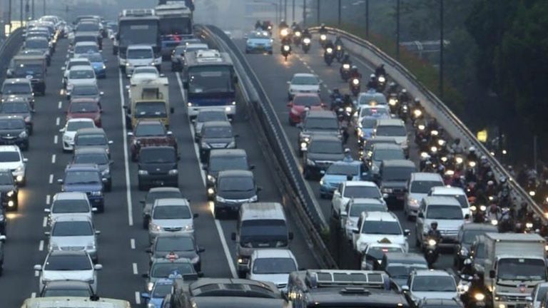 Νέα μελέτη: Μια μικρή αλλαγή στην ώρα έναρξης των σχολείων μπορεί να μειώσει το πρωινό μποτιλιάρισμα