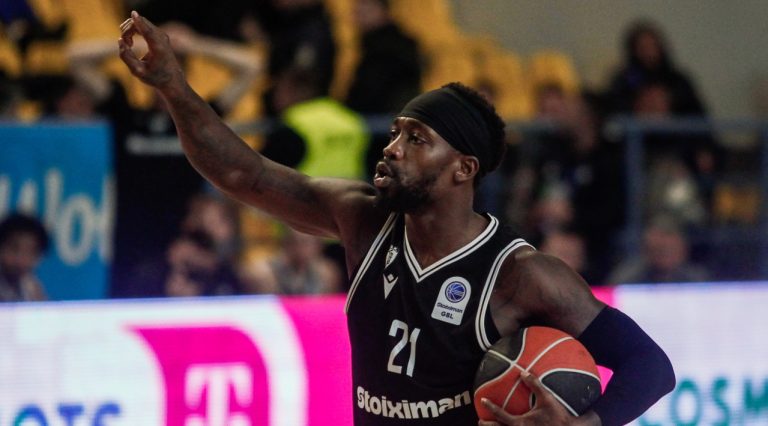 Μπέβερλι: «Υπάρχουν σούπερ σταρ του NBA που δεν θα μπορούσαν να παίξουν στην Ευρώπη» (video)