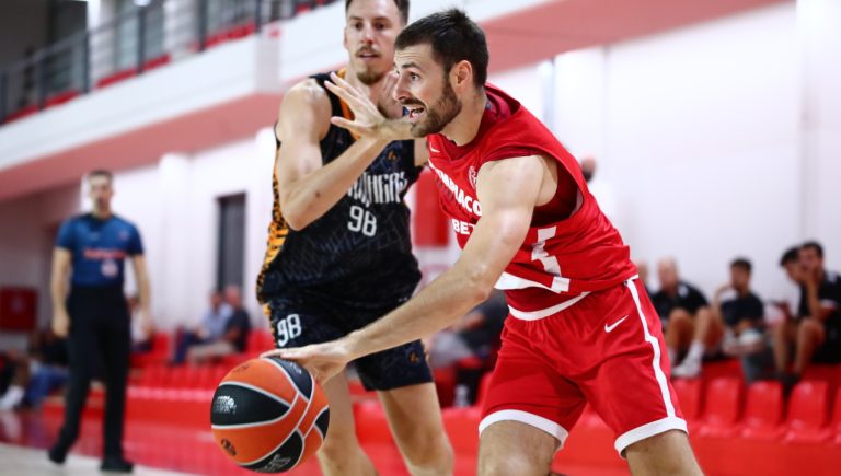 Πάπας: «Στο σπίτι μου!»