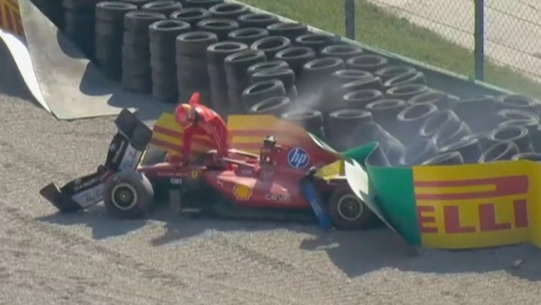 Grand Prix Ιταλίας: «Κομμάτια» η Ferrari του Λεκλέρ (video)