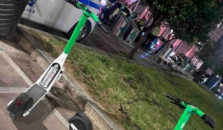 Σοβαρό τροχαίο με 16χρονο στα Γλυκά Νερά: Παρασύρθηκε με ηλεκτρικό πατίνι από ΙΧ και νοσηλεύεται στο ΚΑΤ