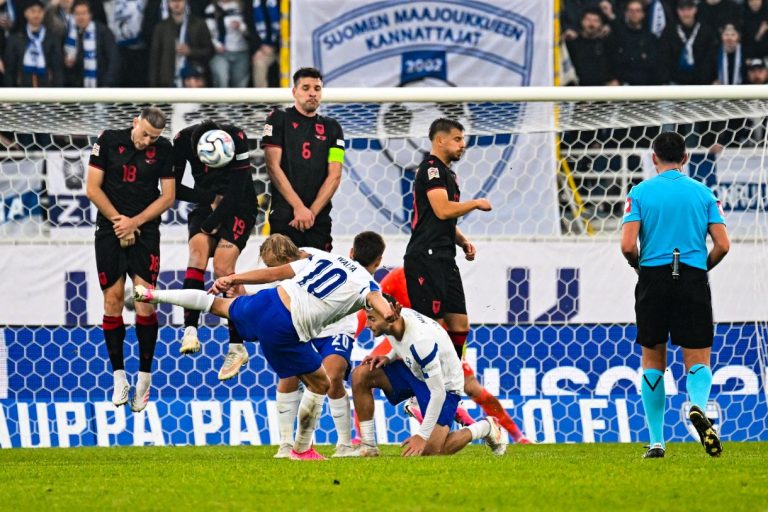 Φινλανδία – Αλβανία 2-1: Μία κόκκινη και δύο φάουλ έκριναν το ματς (highlights)