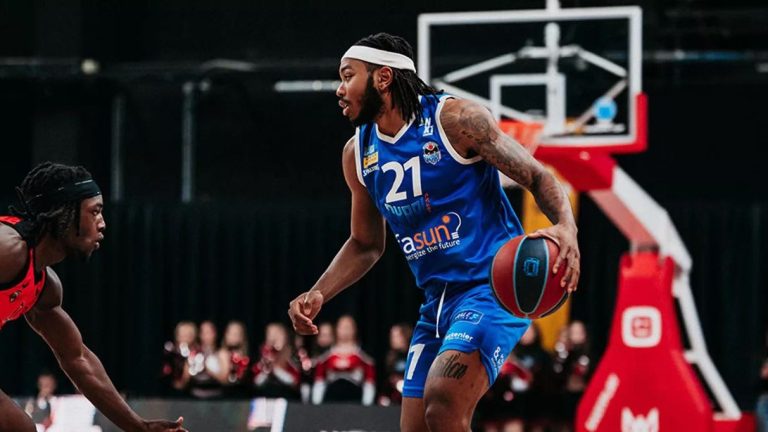 Toρτόνα-Λεμάν 89-83: Πρώτη νίκη με 9-0 σερί στα τελευταία 95 δευτερόλεπτα