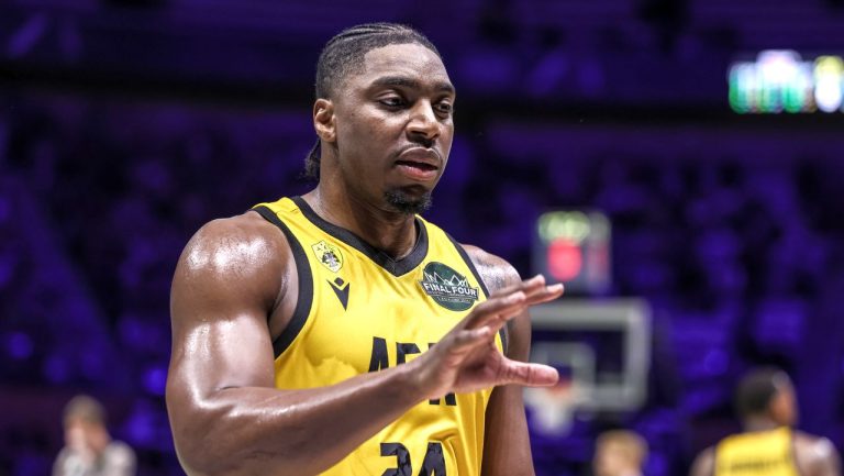 ΑΕΚ: Η αποθέωση του BCL στον MVP Φρανκ Μπάρτλεϊ