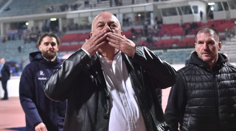 Μπέος κατά Λανουά: «Η… νοσοκόμα θέλει να κρυφτεί και η χαρά δεν την αφήνει» – Απειλεί με ένσταση ο Βόλος!