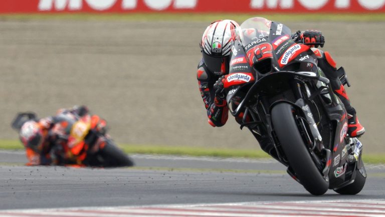 Moto GP: Πήρε τη νίκη στην Ινδονησία ο Μπετσέκι (video)