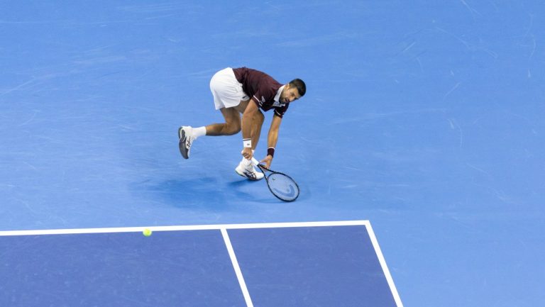 Τζόκοβιτς: «Αντιμετωπίζω πρόβλημα υγείας»