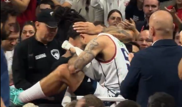 Σοκ με Μάικ Τζέιμς στην Εφές (video)