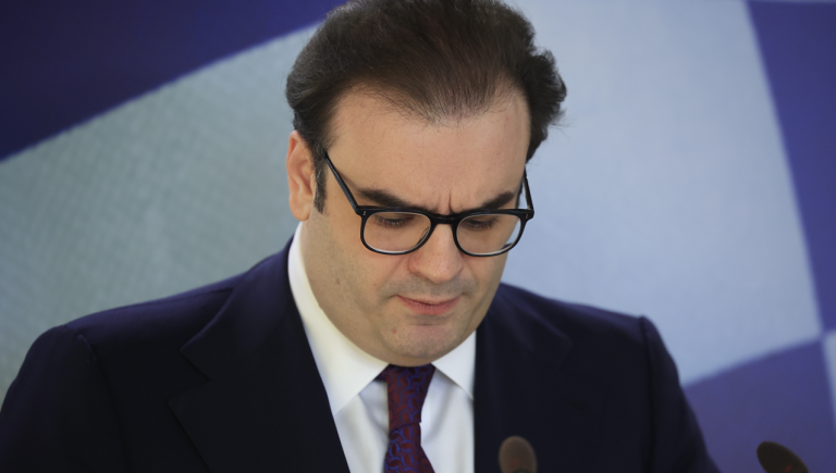 Μηνύσεις για προώθηση παράνομου τζόγου σε 18 influencers, ανάμεσά τους ράπερ και μοντέλα 