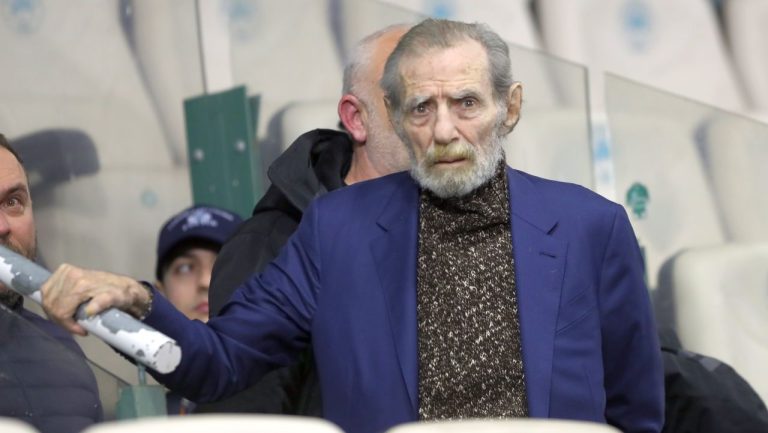 Παναθηναϊκός: Η διοίκηση αποχαιρέτησε τον «Καπετάνιο» (pic)